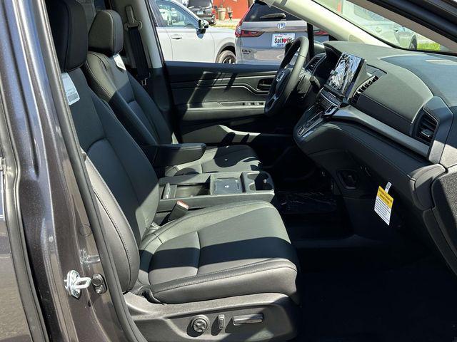new 2026 Honda Odyssey car, priced at $44,290
