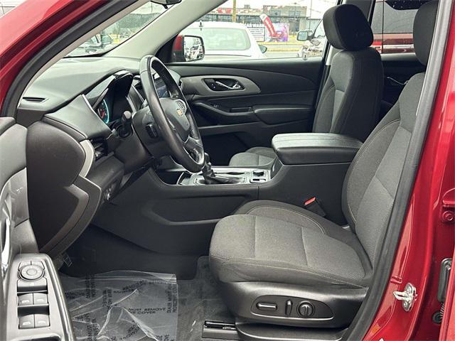 used 2021 Chevrolet Traverse car, priced at $19,899