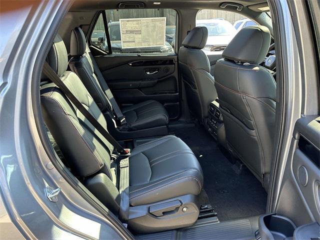 new 2025 Honda Pilot car, priced at $46,987