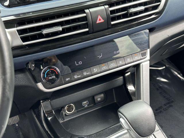 used 2023 Kia Seltos car, priced at $23,798