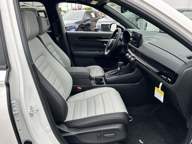 new 2026 Honda CR-V Hybrid car, priced at $44,455