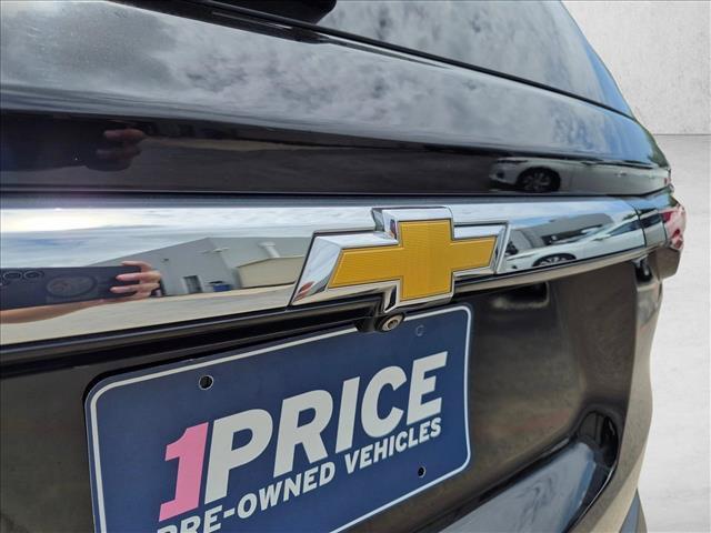 used 2022 Chevrolet Traverse car, priced at $17,675