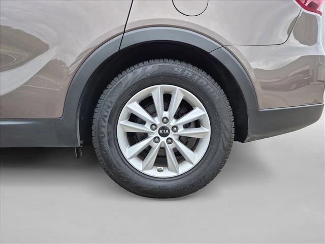 used 2019 Kia Sorento car, priced at $18,323