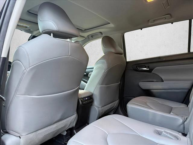 used 2021 Toyota Highlander car, priced at $25,604