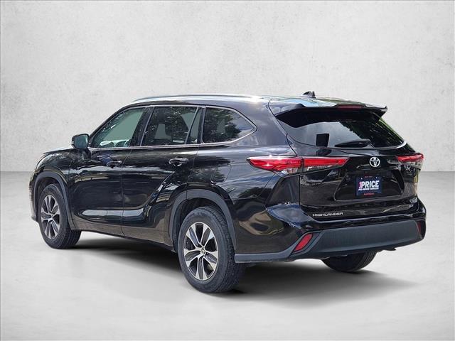 used 2021 Toyota Highlander car, priced at $25,604