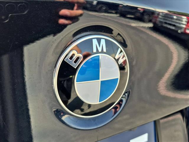 BMW 5 Series view 29