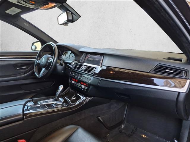 BMW 5 Series view 23