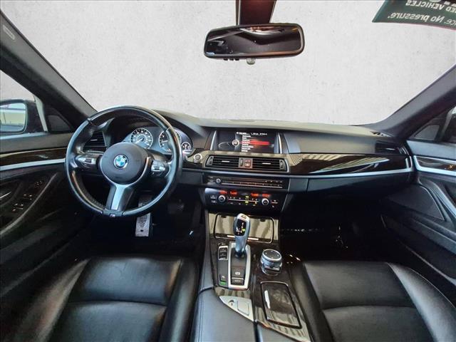 BMW 5 Series view 19