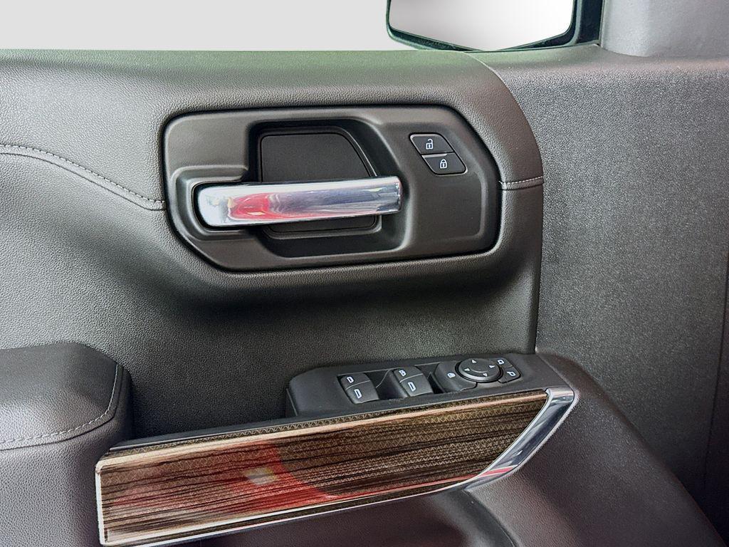 used 2021 Chevrolet Silverado 1500 car, priced at $40,825