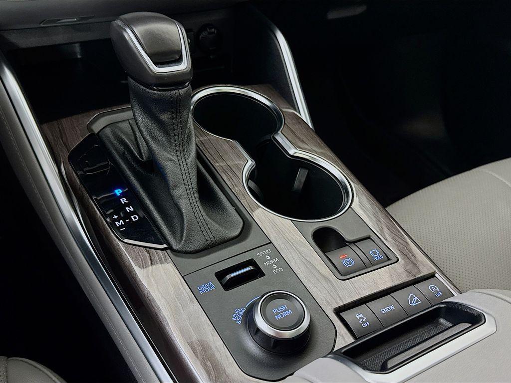 used 2021 Toyota Highlander car