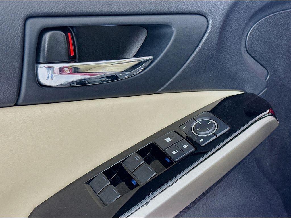 used 2015 Lexus IS 250 car, priced at $22,987
