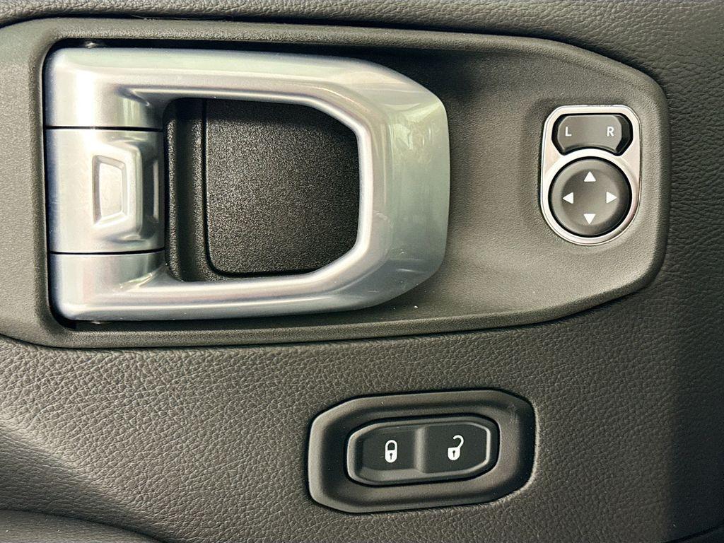 used 2022 Jeep Wrangler Unlimited car, priced at $40,391