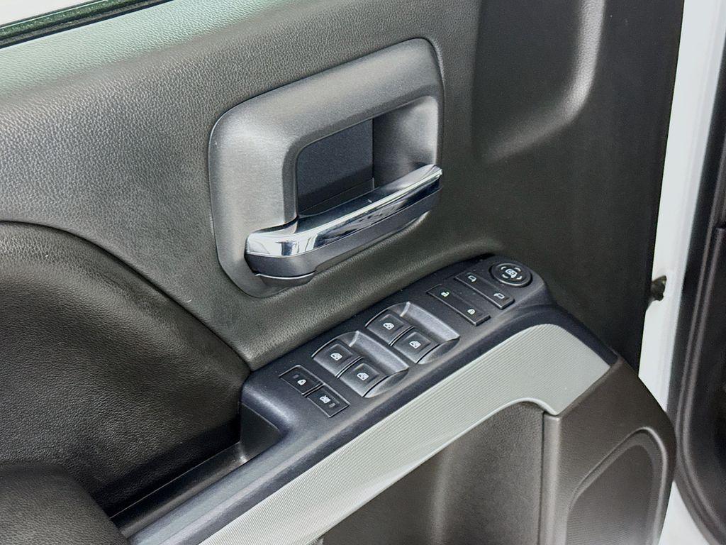 used 2015 Chevrolet Silverado 1500 car, priced at $20,606