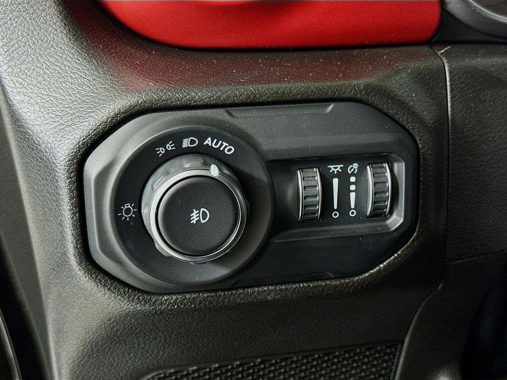 used 2022 Jeep Wrangler Unlimited car, priced at $37,549