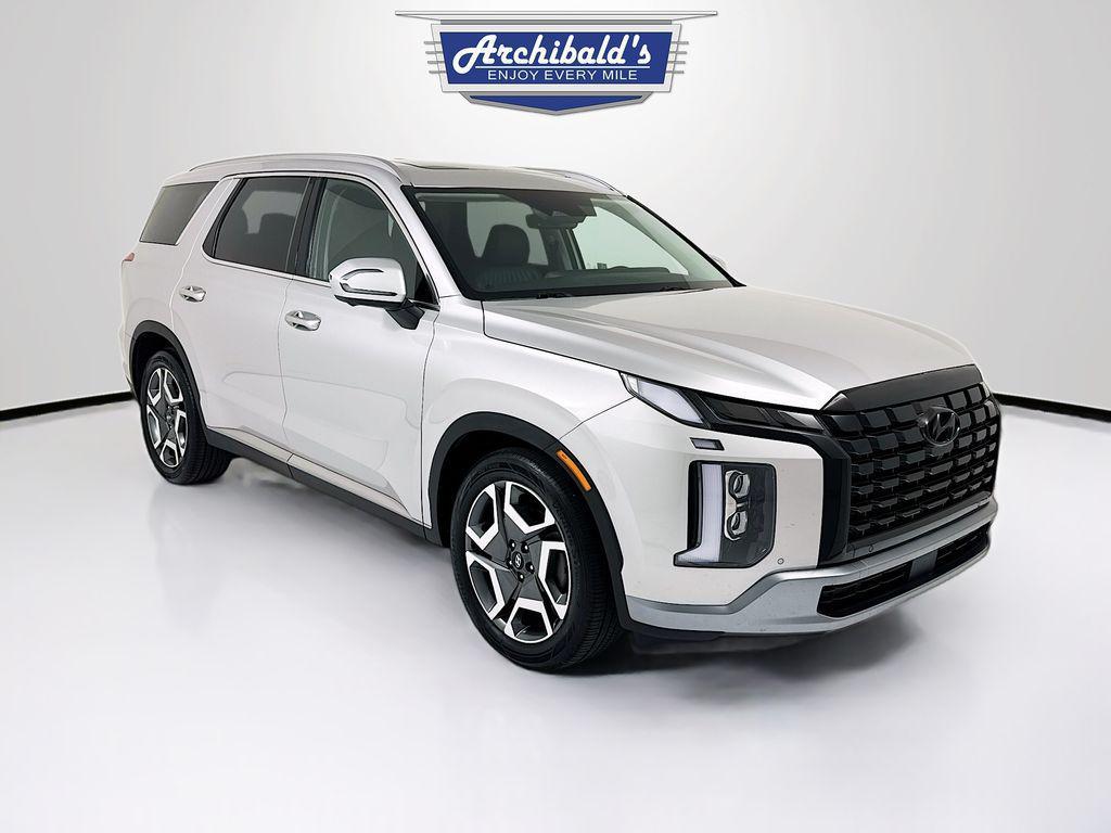 used 2025 Hyundai Palisade car, priced at $42,748