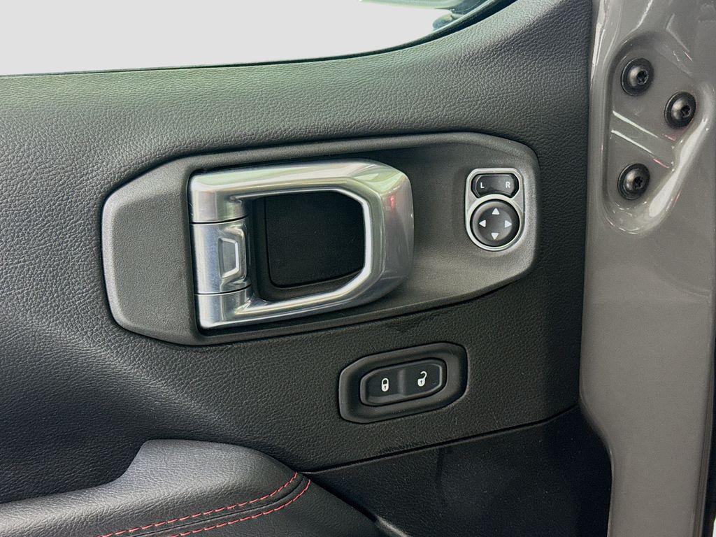 used 2021 Jeep Wrangler Unlimited car, priced at $36,307