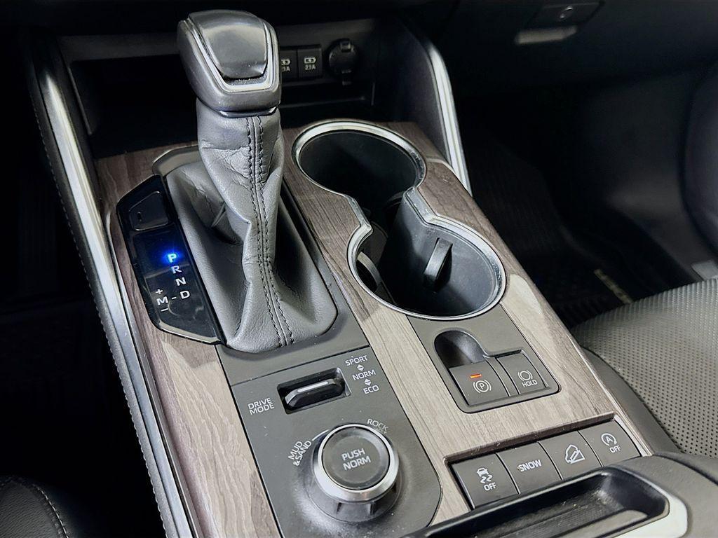 used 2020 Toyota Highlander car, priced at $22,952