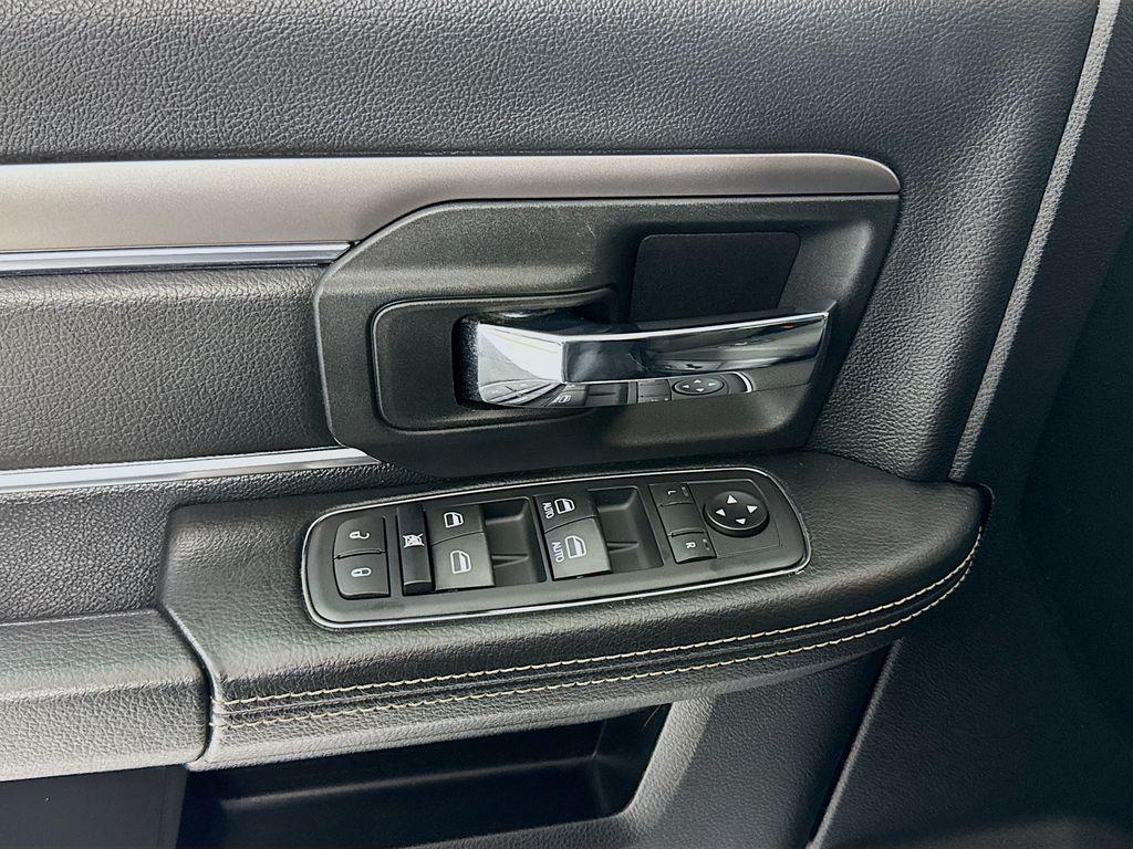 used 2021 Ram 1500 Classic car, priced at $27,991