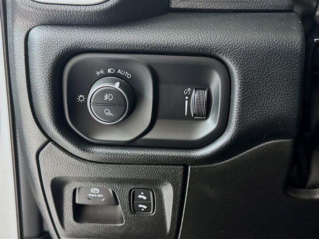 used 2022 Ram 1500 car, priced at $32,000