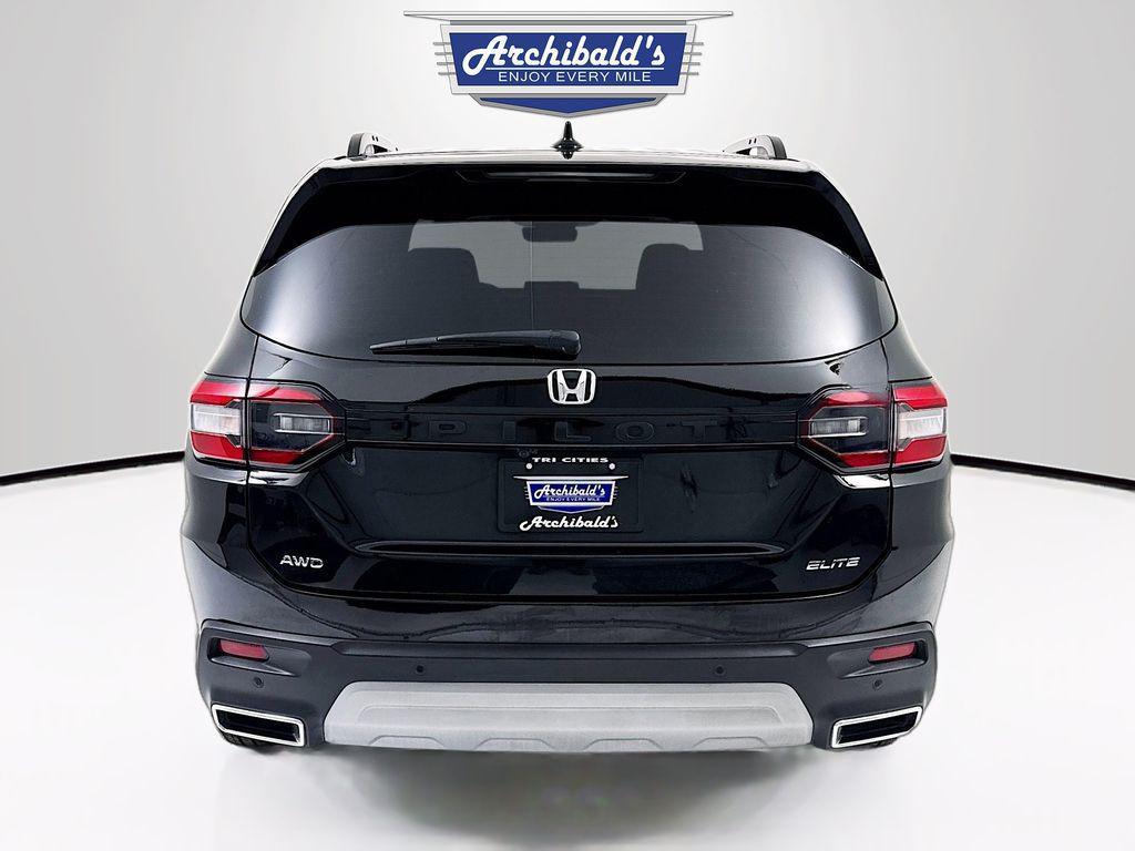 used 2023 Honda Pilot car, priced at $42,497