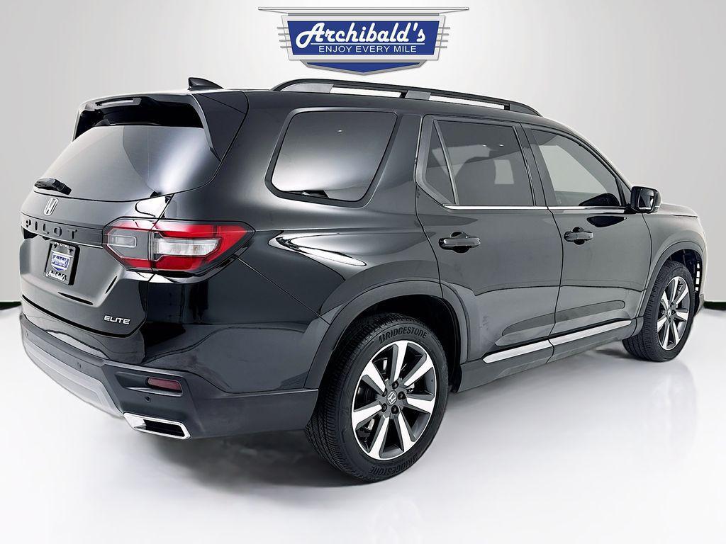 used 2023 Honda Pilot car, priced at $42,497