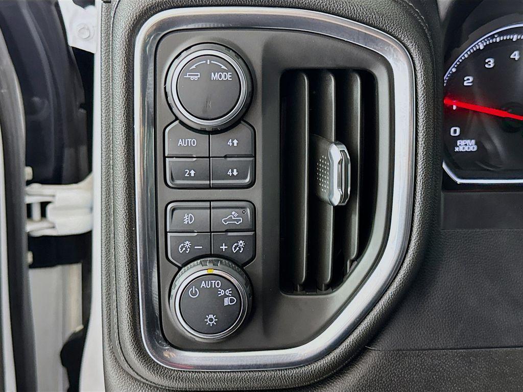 used 2022 Chevrolet Silverado 1500 Limited car, priced at $38,318