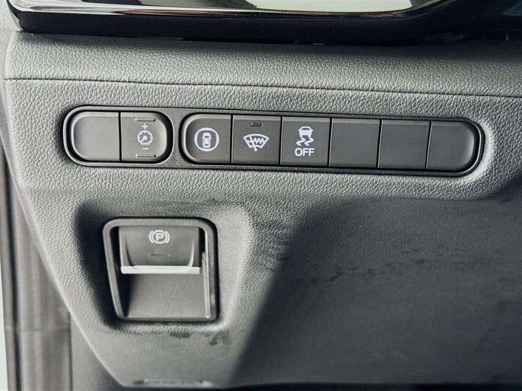 used 2022 Acura MDX car, priced at $31,668