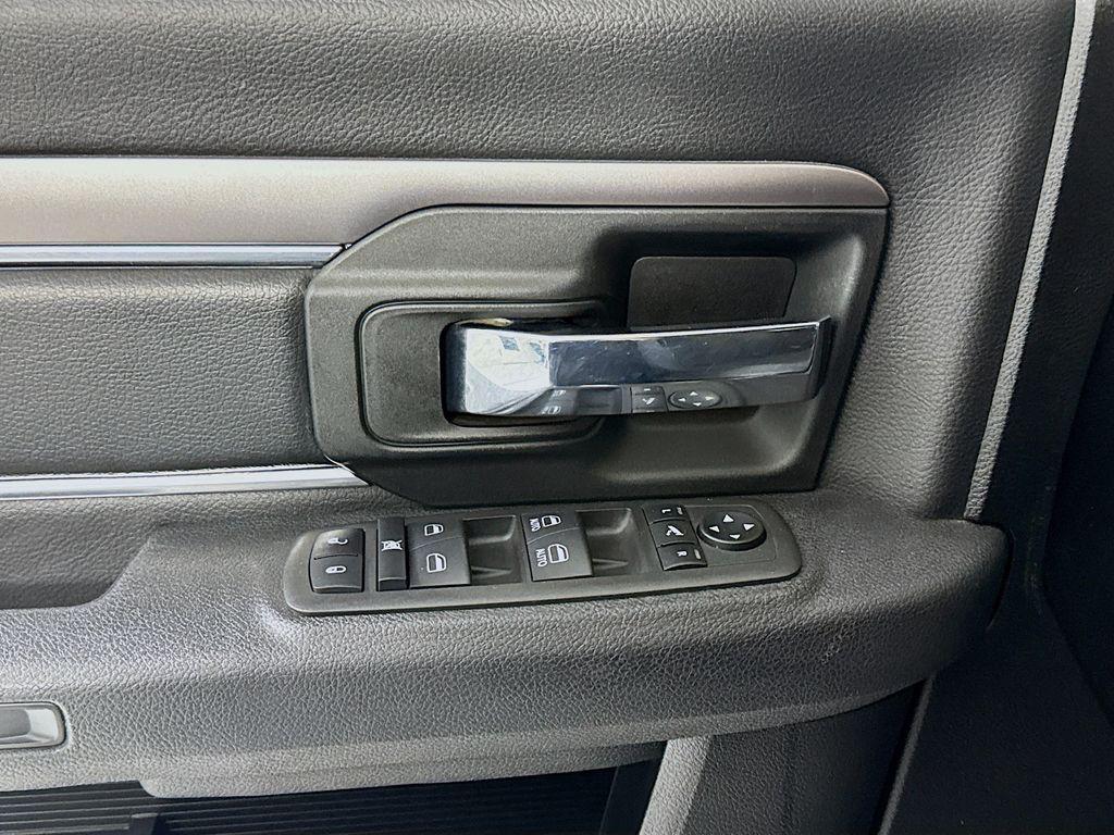 used 2022 Ram 1500 Classic car, priced at $27,458