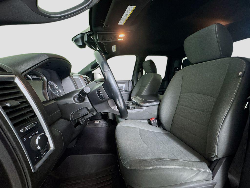 used 2022 Ram 1500 Classic car, priced at $27,458