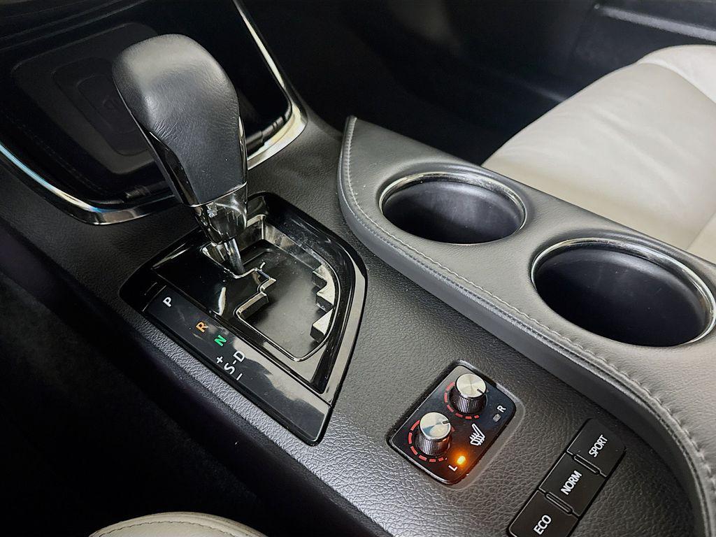 used 2018 Toyota Avalon car, priced at $23,913