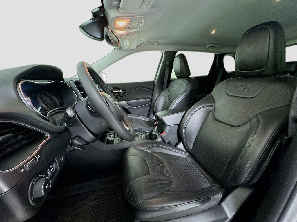 used 2021 Jeep Cherokee car, priced at $20,481