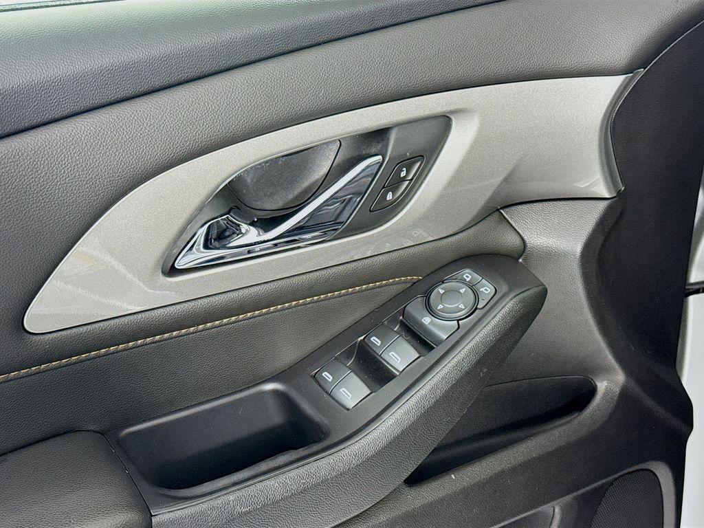 used 2020 Chevrolet Traverse car, priced at $19,800