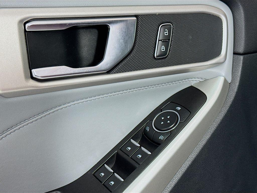 used 2021 Ford Explorer car, priced at $25,989