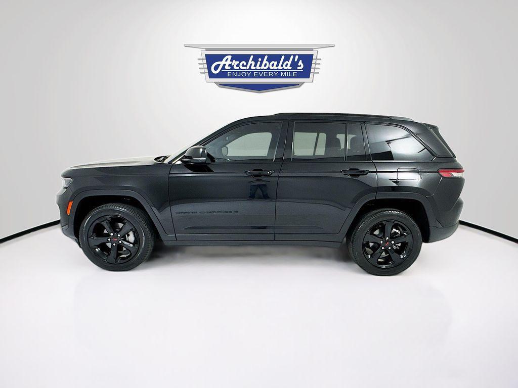 used 2024 Jeep Grand Cherokee car, priced at $38,066