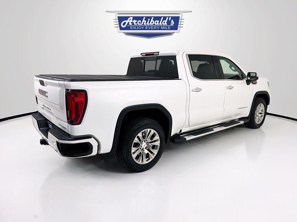 used 2022 GMC Sierra 1500 car, priced at $43,297