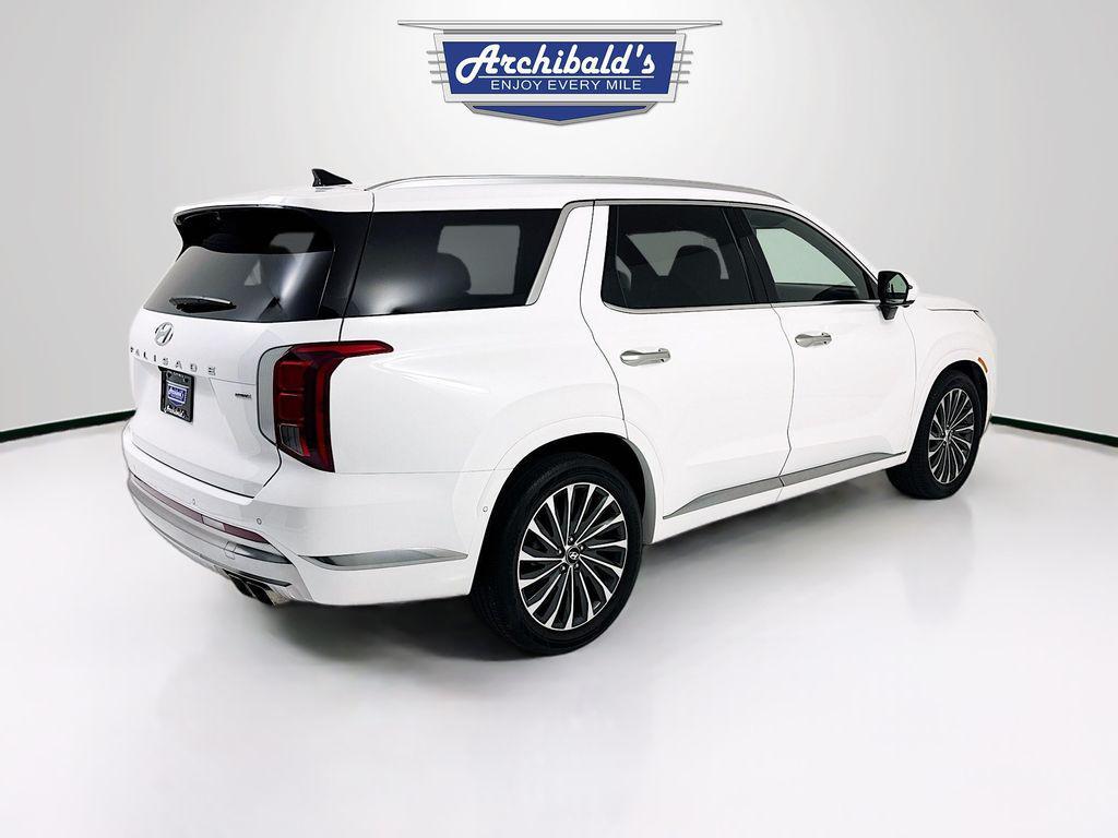 used 2024 Hyundai Palisade car, priced at $43,052