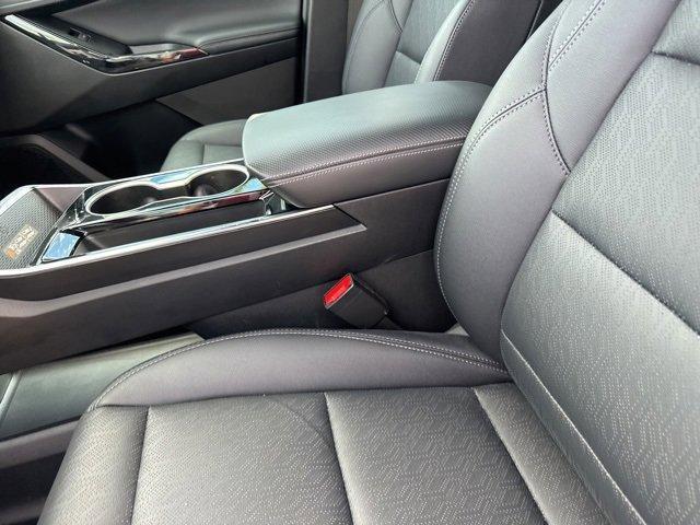 new 2025 Chevrolet Equinox car, priced at $32,017