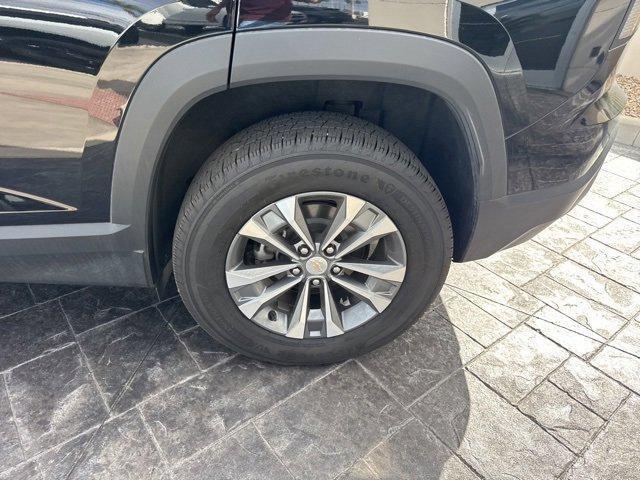 new 2025 Chevrolet Equinox car, priced at $32,017