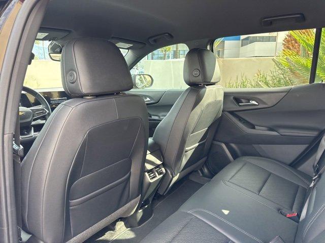 new 2025 Chevrolet Equinox car, priced at $32,017