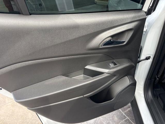 new 2026 Chevrolet Trax car, priced at $28,089