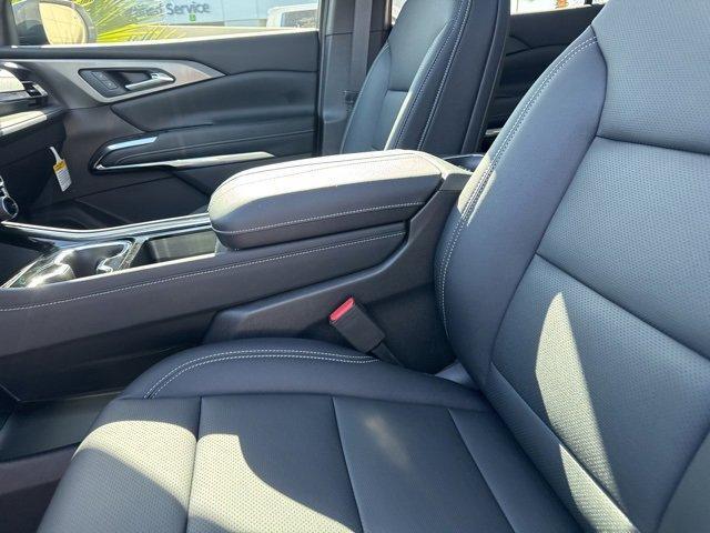 new 2026 Chevrolet Traverse car, priced at $46,296