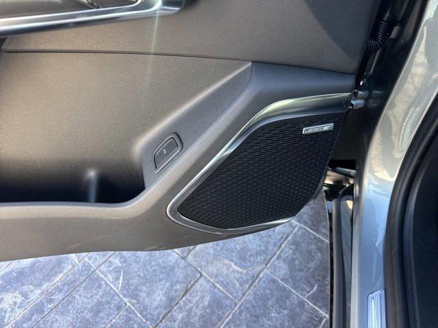 new 2026 Chevrolet Traverse car, priced at $57,096