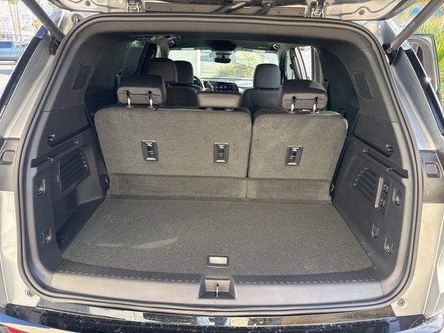 new 2026 Chevrolet Traverse car, priced at $57,096