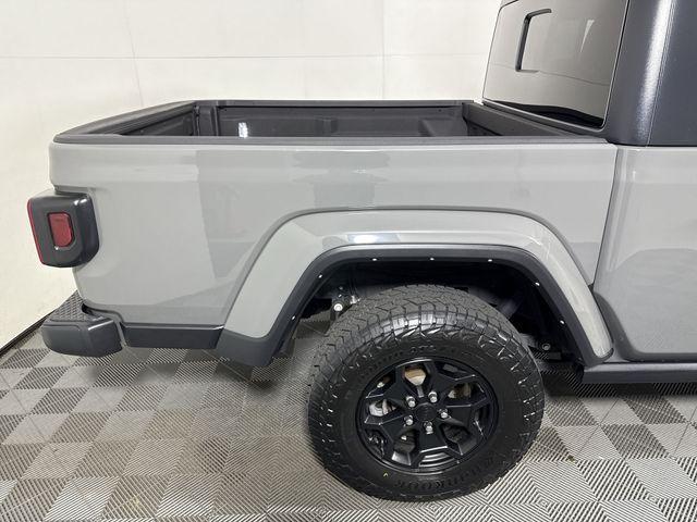 used 2021 Jeep Gladiator car, priced at $22,916