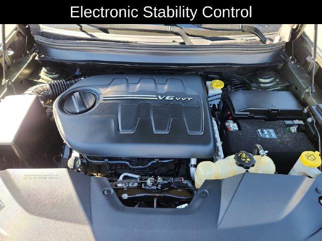 used 2019 Jeep Cherokee car, priced at $13,483