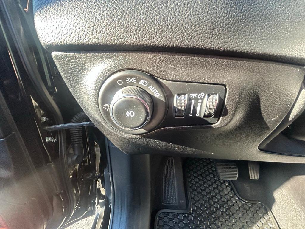 used 2020 Jeep Compass car, priced at $13,865