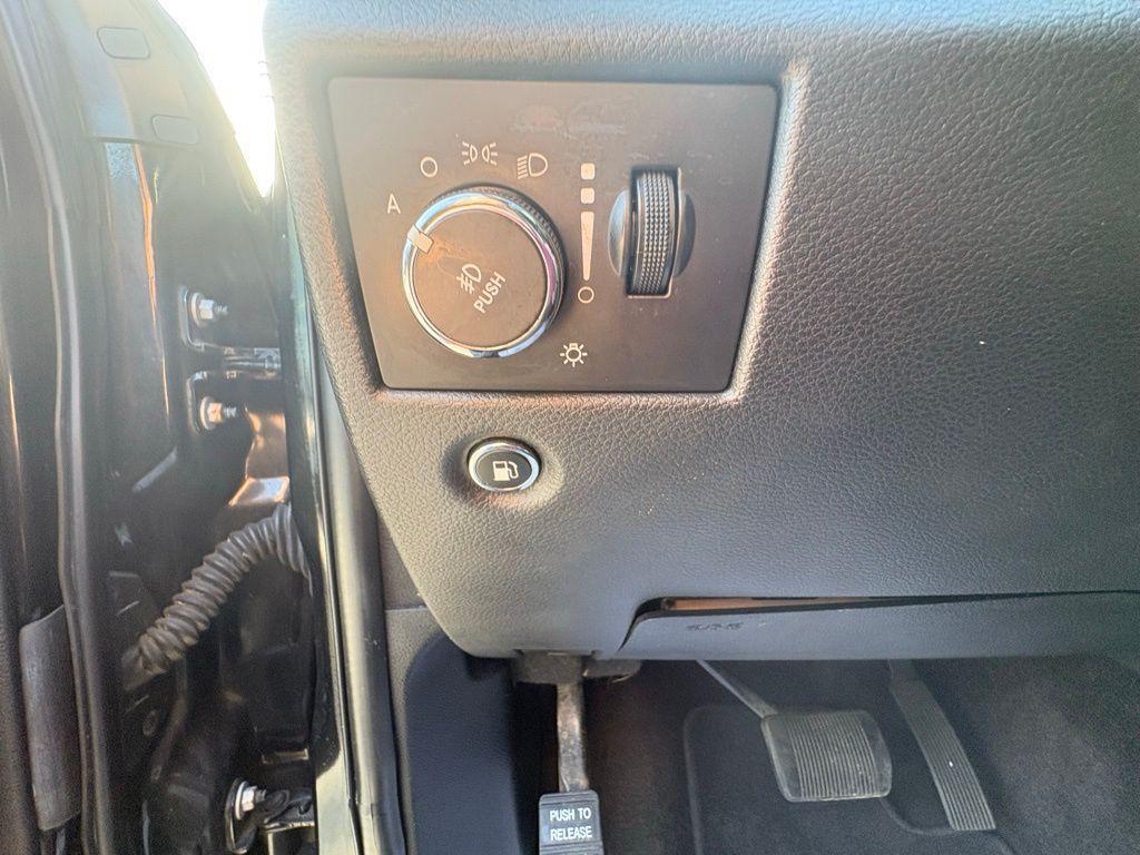 used 2016 Jeep Grand Cherokee car, priced at $12,977