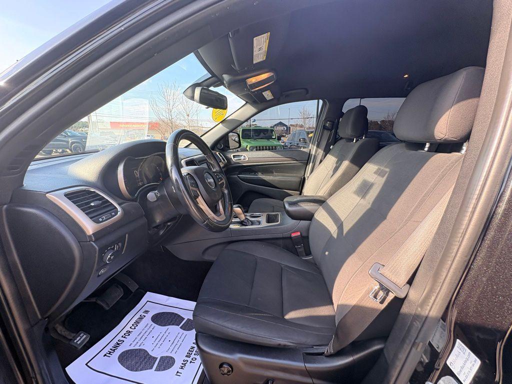 used 2016 Jeep Grand Cherokee car, priced at $12,977