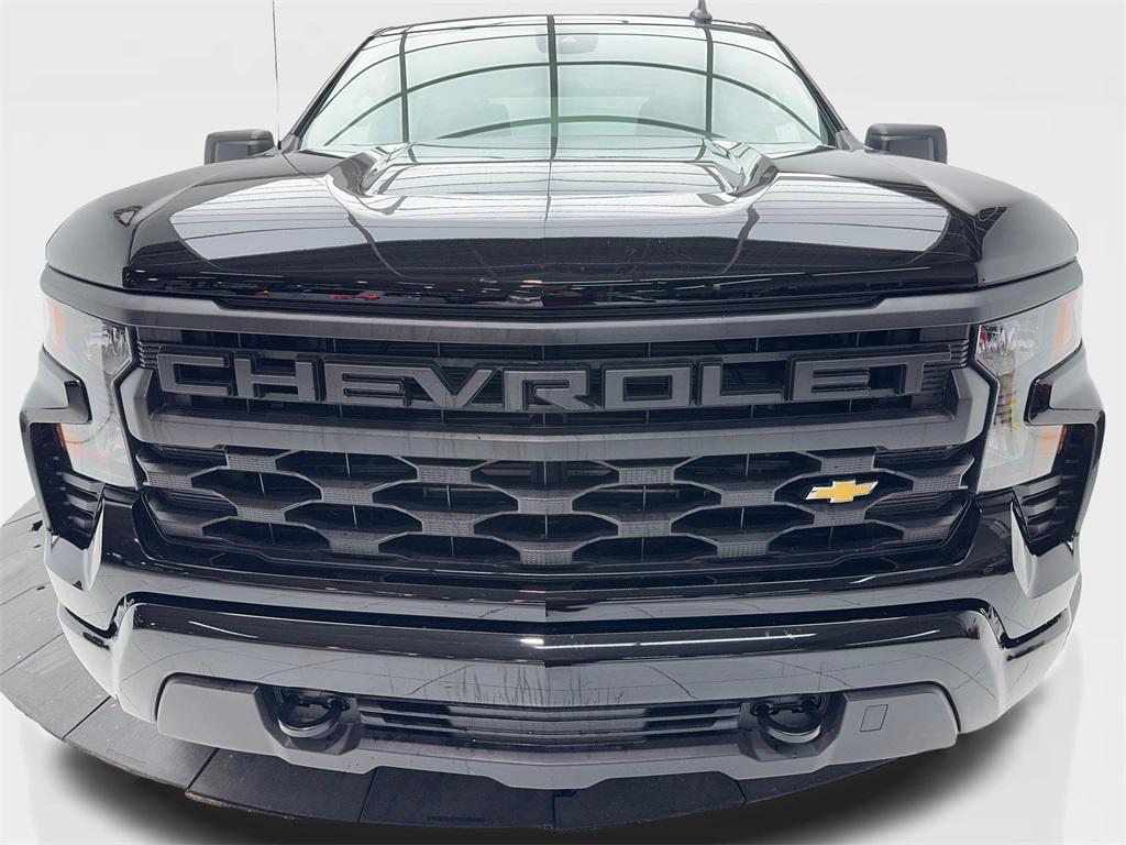 used 2025 Chevrolet Silverado 1500 car, priced at $38,383