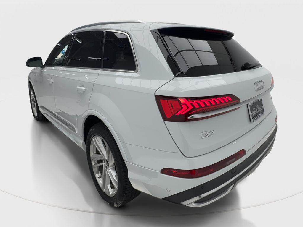 used 2022 Audi Q7 car, priced at $38,107